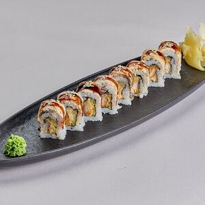 Ролл угорь с хрустящей рыбой