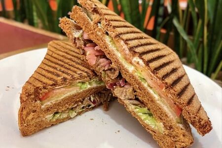 Сандвич с говядиной