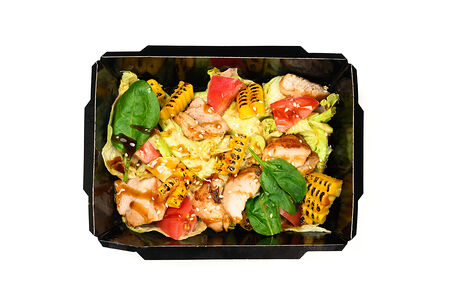 Салат с жаренным цыпленком