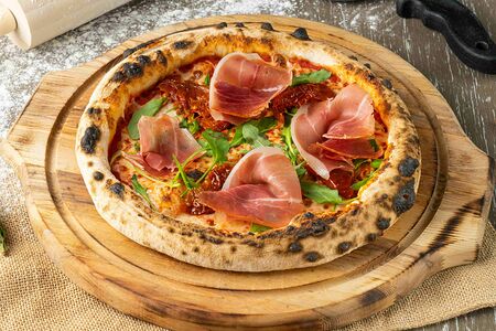 С пармой и вялеными томатами