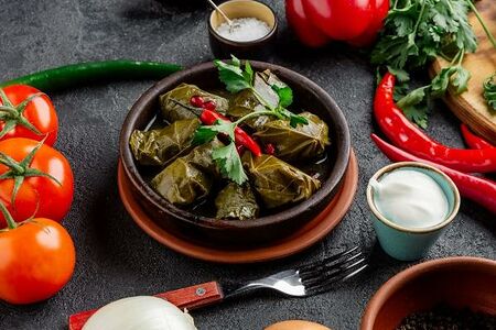 Долма с говядиной и свининой