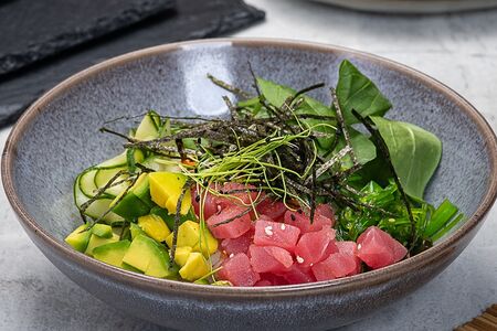 Поке с тунцом