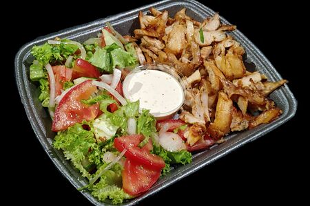 Донер на тарелке с куриным филе