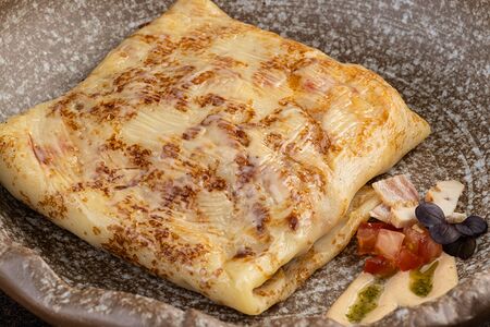 С курицей и беконом