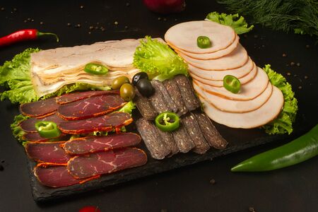 Мясная тарелка ассорти