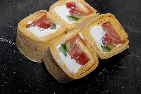 Тортилья с лососем