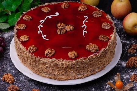 Торт Карамельно-ореховый