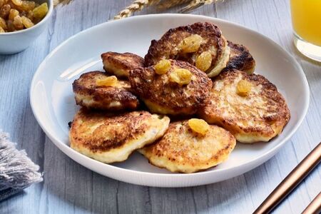Сырники с изюмом