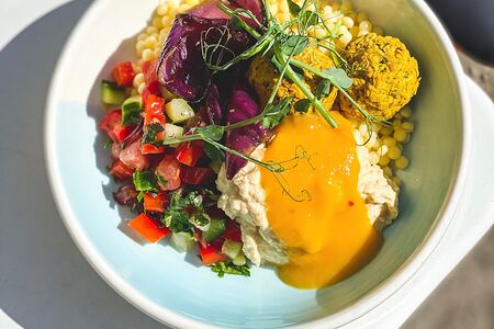 Ланч-боул израильский