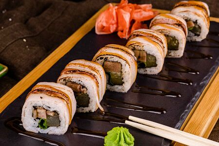 Ролл Мужской