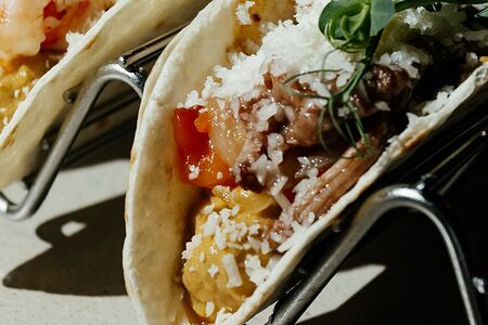 Тако с рваной свининой