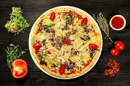 Пицца поло и панчетта