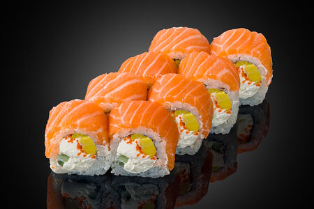 Ролл Филадельфия Шик (лосось с трех сторон) 8 шт