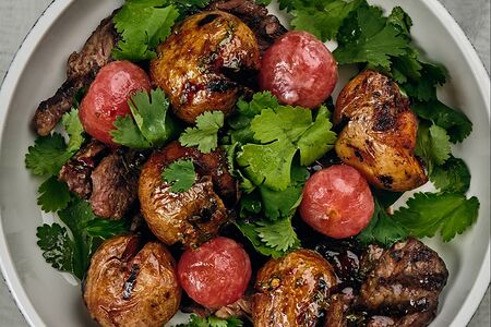 Мачете, жареный картофель, копчёные томаты