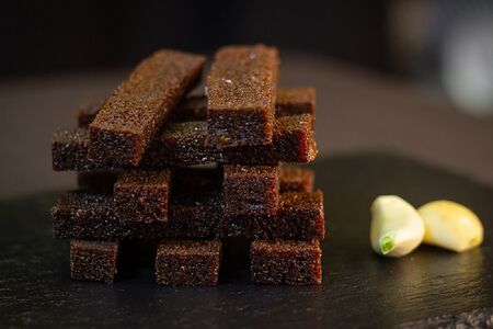 Гренки с чесноком