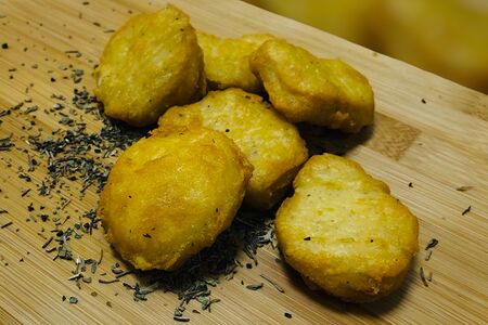 Куриные наггетсы