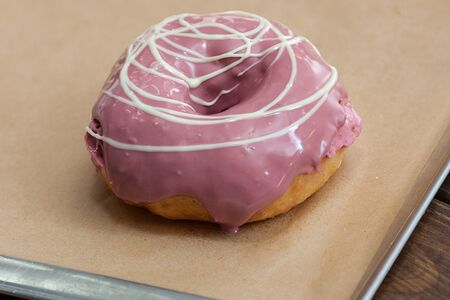 Пончик мисс Вишня