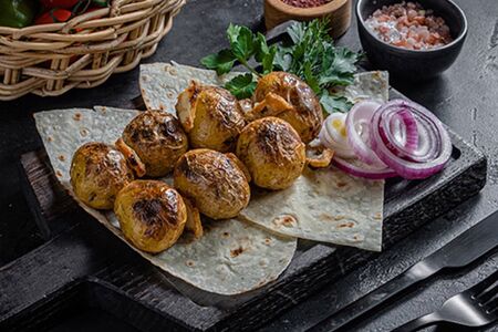 Шашлык из молодого картофеля