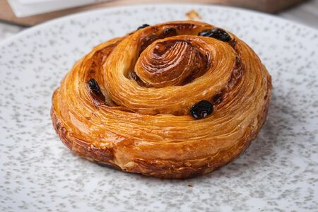 Улитка с изюмом