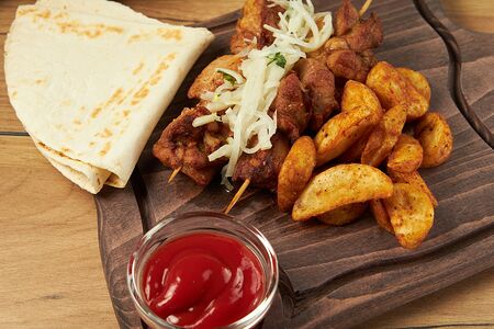 Шашлычки из куриного бедра