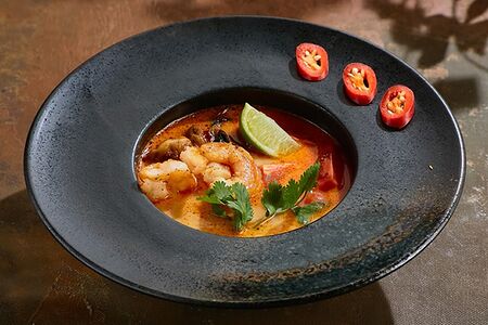 Том ям с креветками