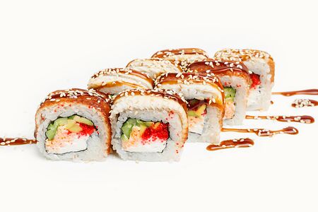 Фирменный Ролл с Угрем и Снежным Крабом