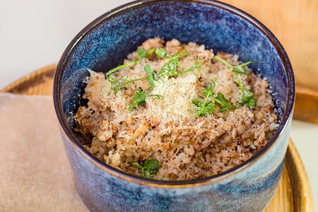 Гречка с пармезаном и белыми грибами