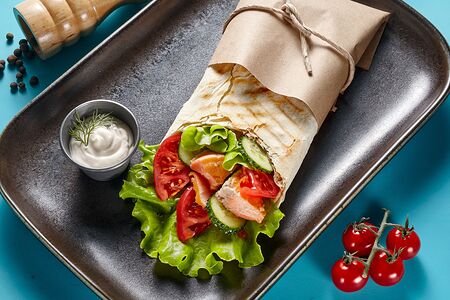 Шаверма с диким лососем