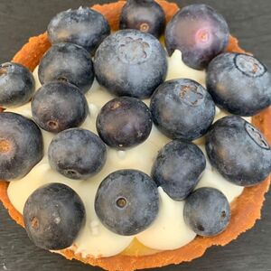 Тарталетка со свежими ягодами