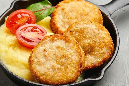 Котлеты куриные с картофельным пюре