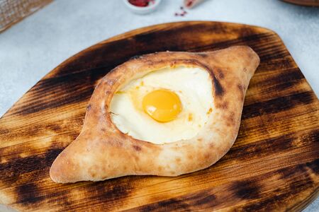 Хачапури по-аджарски