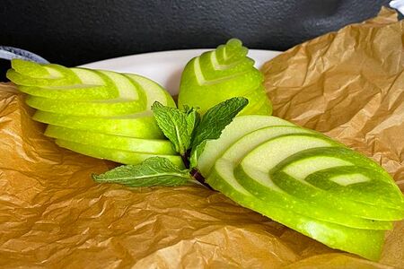 Яблоко очищенное