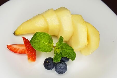 Груша очищенная