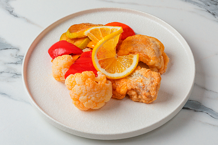 Судак с овощами гриль