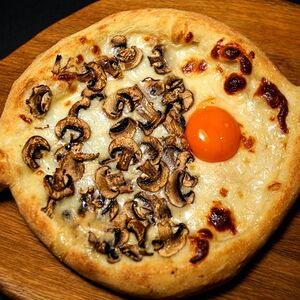 Хачапури по-аджарски с грибами