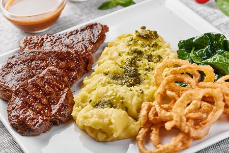 Стейк Медальоны с говяжьей вырезкой