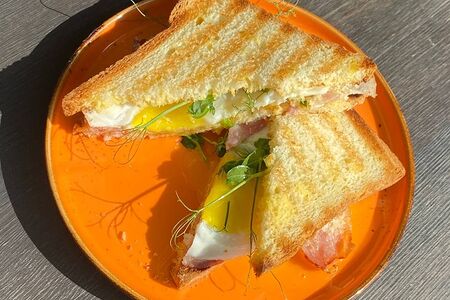 Сэндвич с беконом