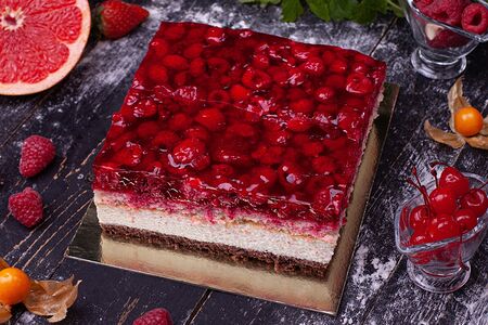 Торт Малиновый рай S