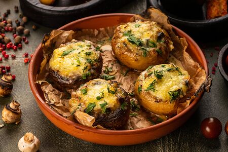 Шампиньоны с сыром