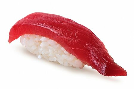 Суши с тунцом