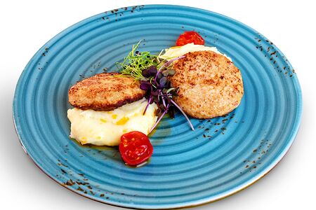 Котлетки из креветок и краба с картофельным пюре