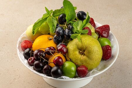 Сезонные фрукты