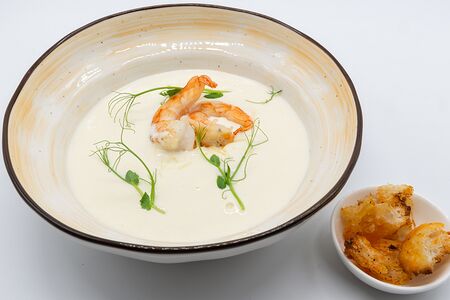 Крем-суп Сырный с тигровыми креветками