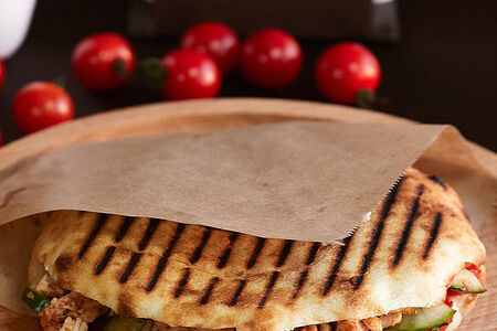 Бакинская шаурма в пите со свининой