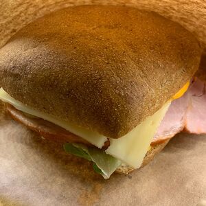 Бургер с ветчиной