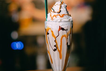 Коктейль молочный Сникерс