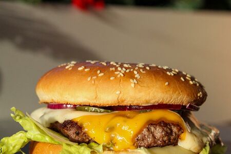 Бургер Четыре Сыра