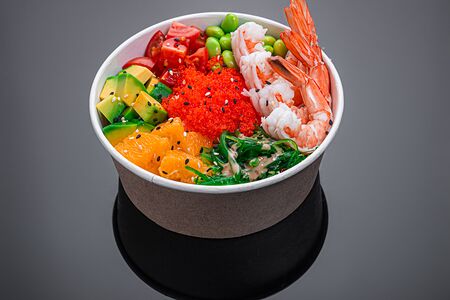 Поке с креветками и тобико