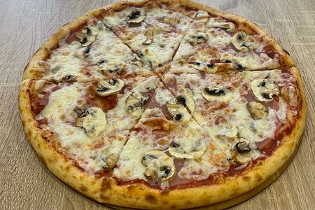 Пицца Ветчина с грибами