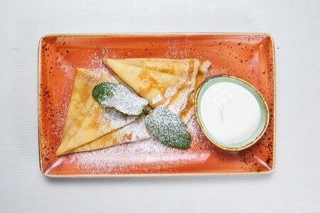 Блины с соусом